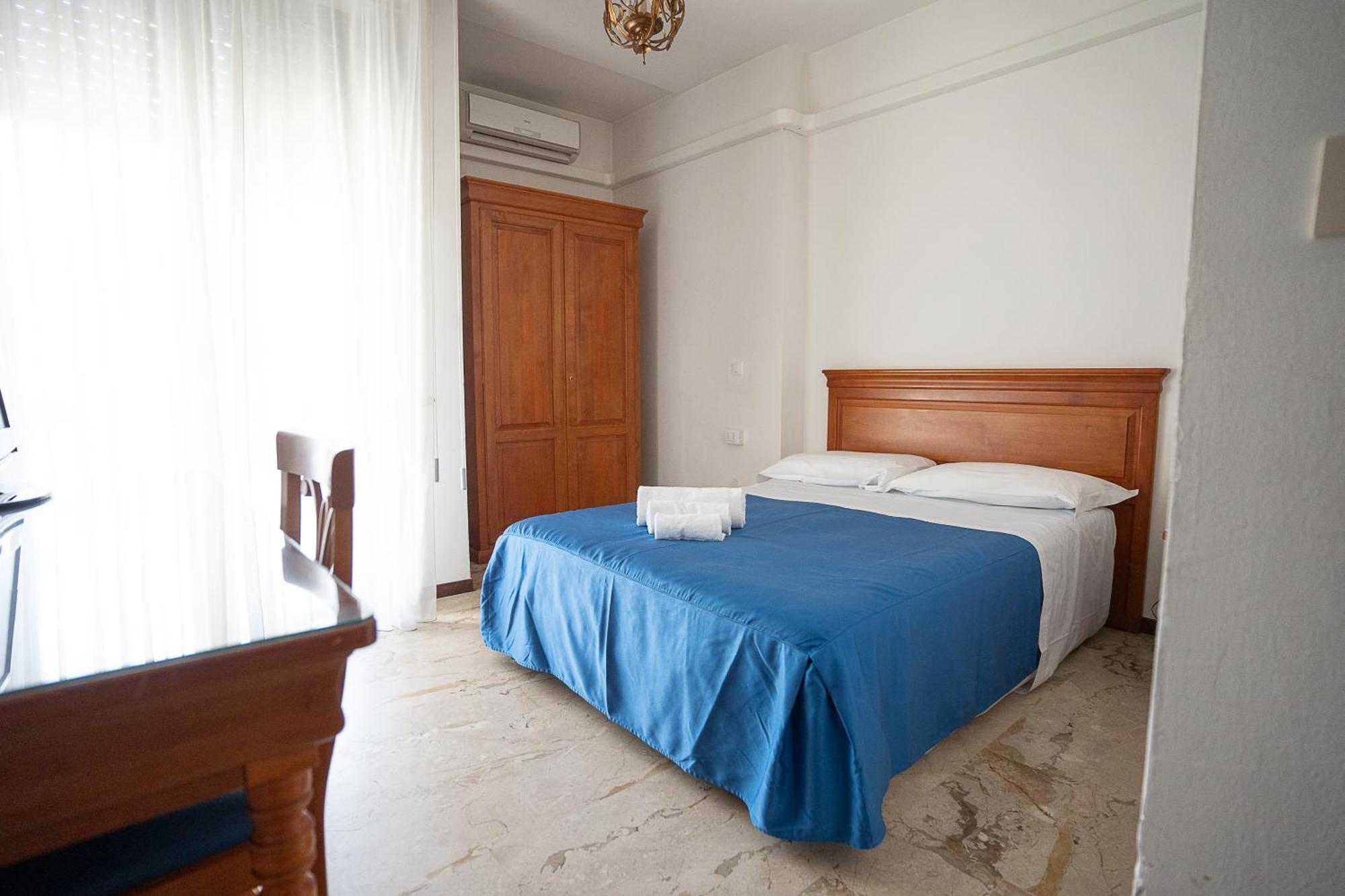 Hotel Napoleon Понтремоли Экстерьер фото