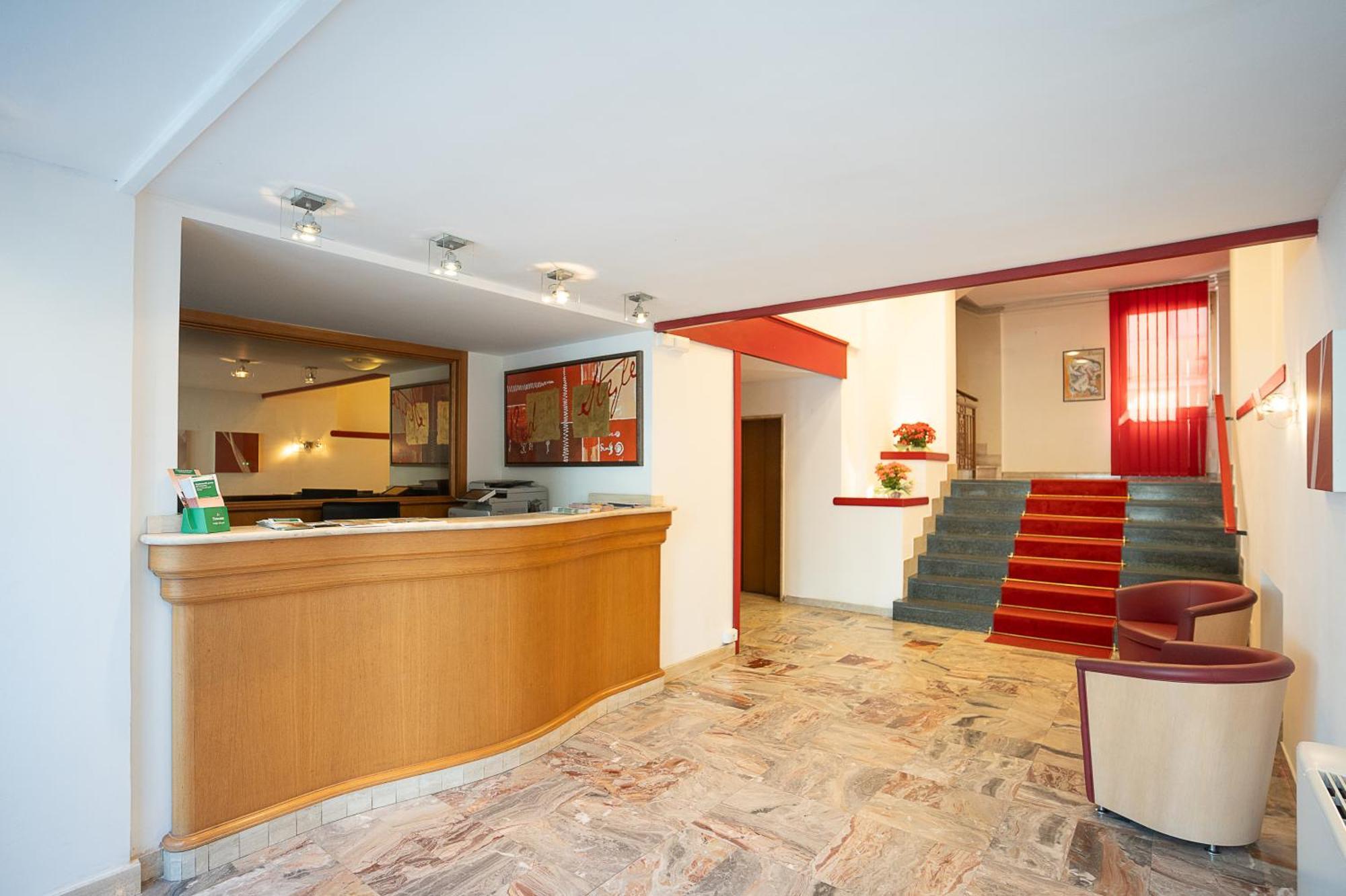 Hotel Napoleon Понтремоли Экстерьер фото